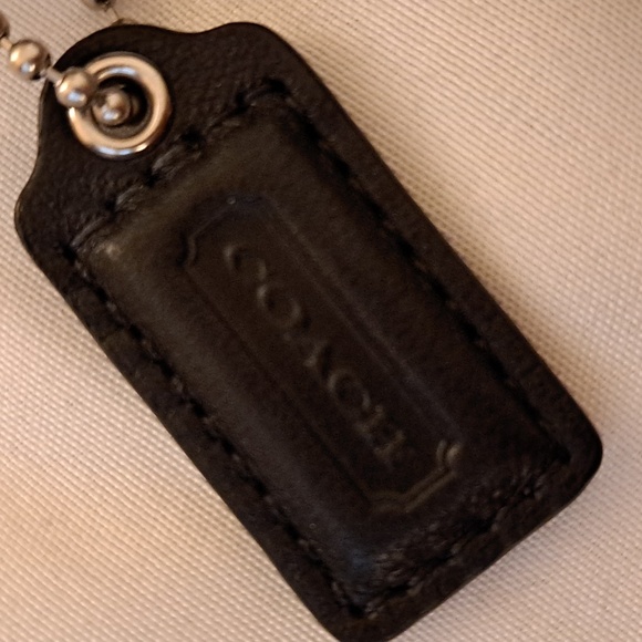 Coach wristlet - Picture 3 of 7